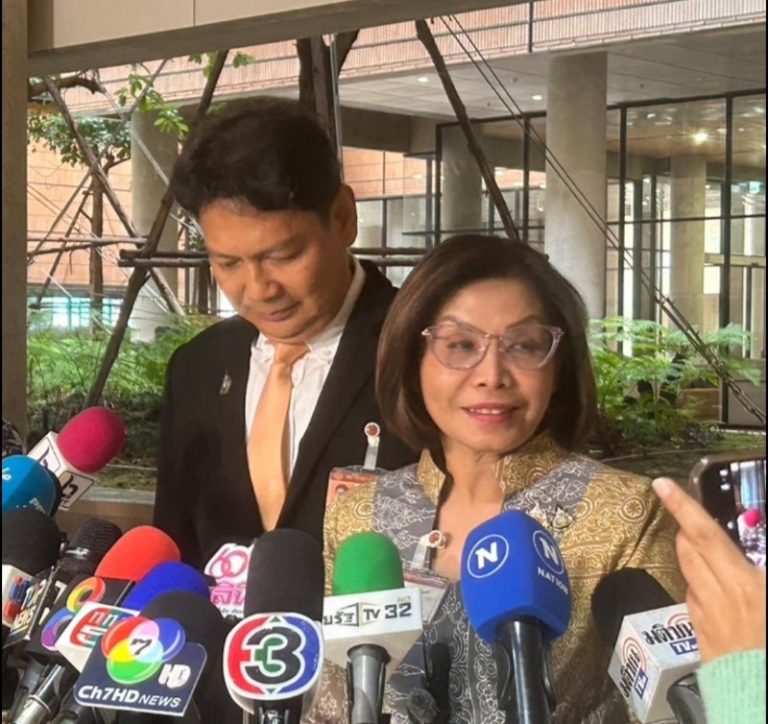 ‘มนพร’ชี้เก้าอี้รองปธ.สภาฯเป็นของ‘พท.’ เผย‘ทักษิณ’ร่วมไปช่วยหาเสียงศรีสะเกษ