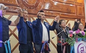 “สุดารัตน์”นำทัพ“ทสท.”ลุยหนองบัวลำภู เปิดตัว“สจ.กุ๊กไก่”ลั่นเป็นรัฐบาลปราบโกง