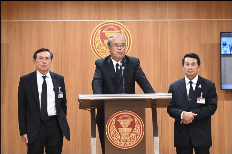 ‘กมธ.เพื่อไทย’สงวนความเห็นแก้ไขรธน. ดิ้นตั้งสสร.-ปรับสูตรโหวตไม่เอา20หยิบ1