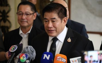 ‘ธรรมนัส’ปัดกระแสคุย‘ภท.’แบ่งกระทรวง ชี้สื่อควรโฟกัส‘บัตรเขย่ง-บาร์โค้ด’ดีกว่า!!