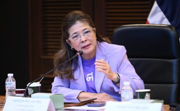 ‘สุดารัตน์’ฟาด‘กกต.’จนมุมด้วยหลักฐาน จี้หยุดฟ้องปิดปากปชช.-ขู่ระวังเจอ‘คุก’!