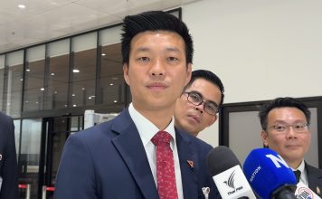 ‘ณัฐพงษ์’ซัด‘อนุทิน’นั่ง มท.1 หลายสมัย น่ารู้เรื่องปัญหาทุจริตดีแต่ไม่จริงจังแก้ไข