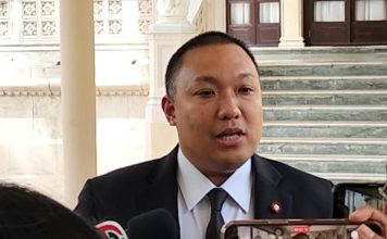 ‘พลพีร์’สวน‘การดี’วิจารณ์‘รมต.ลูกเทพ’ ซัด‘ปชป.’เป็นรัฐบาล 30 ปีทำอะไรบ้าง