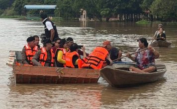 “สตช.”ระดมกำลังช่วยผู้ประสบอุทกภัย ตั้งครัวพระราชทาน-จัดสายตรวจทางน้ำ