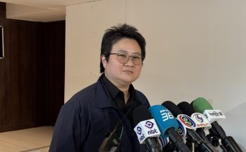 “แนน”ปัดคุยวงสส.ปม“กธ.”จ่อซบรัฐบาล ยันพรรคร่วมยังคงเดิมแต่พร้อมเปิดกว้าง