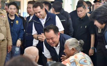 “นายกฯ”ลุยตรวจน้ำท่วมที่ จ.นครสวรรค์ ลั่นประกันภัยพิบัติคุ้มครอง30ล.ครัวเรือน